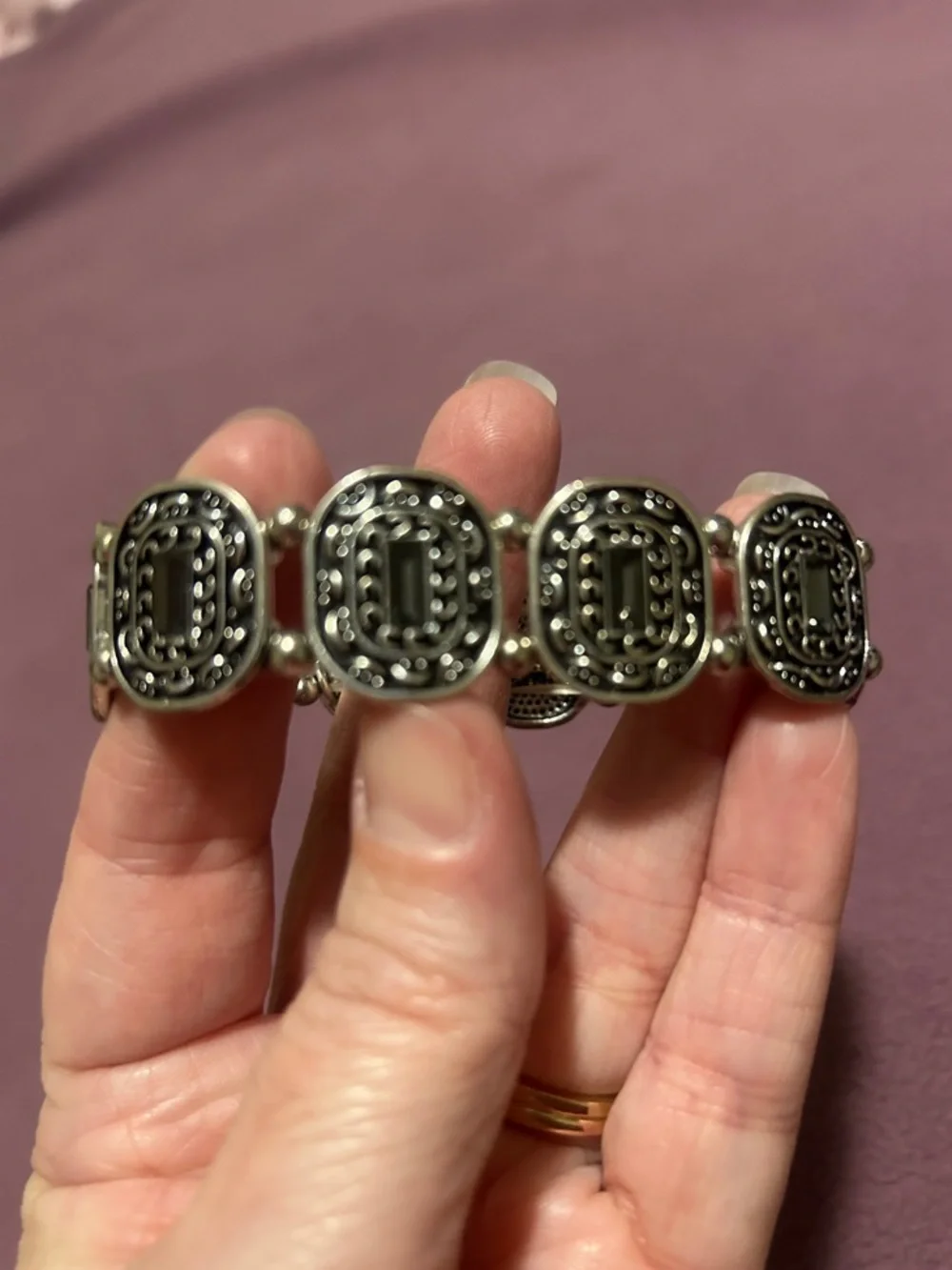 Silver and Black Ornate Link Bracelet - Picture 3 of 3